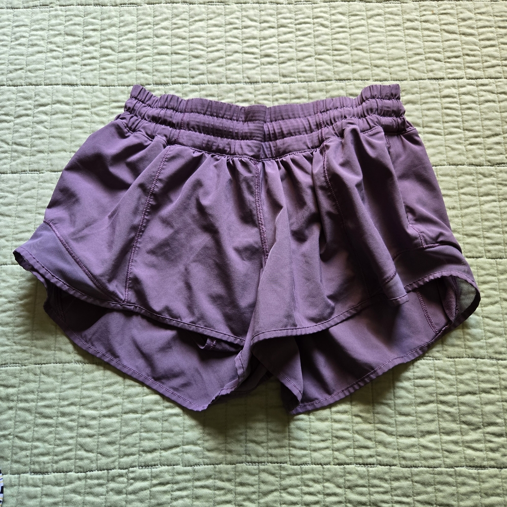 Lululemon Hotty Hot Short Size 6 Purple Color